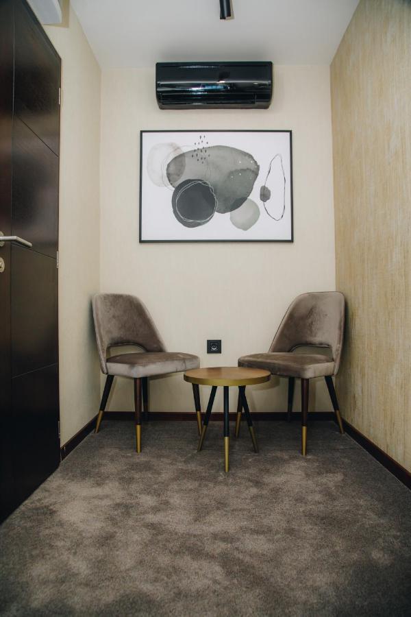 Boutique Luxury Apartments クラグイェヴァツ エクステリア 写真