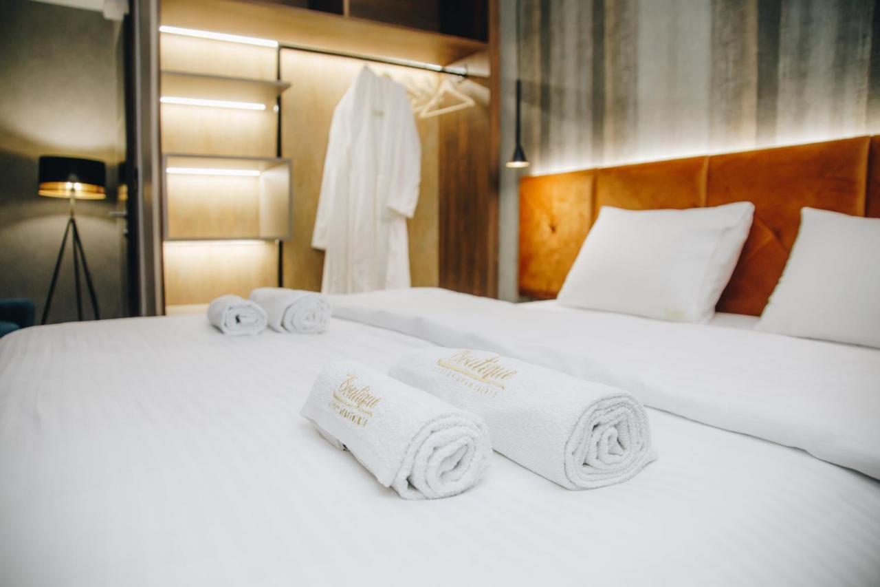 Boutique Luxury Apartments クラグイェヴァツ エクステリア 写真