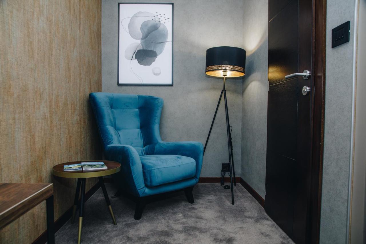 Boutique Luxury Apartments クラグイェヴァツ エクステリア 写真