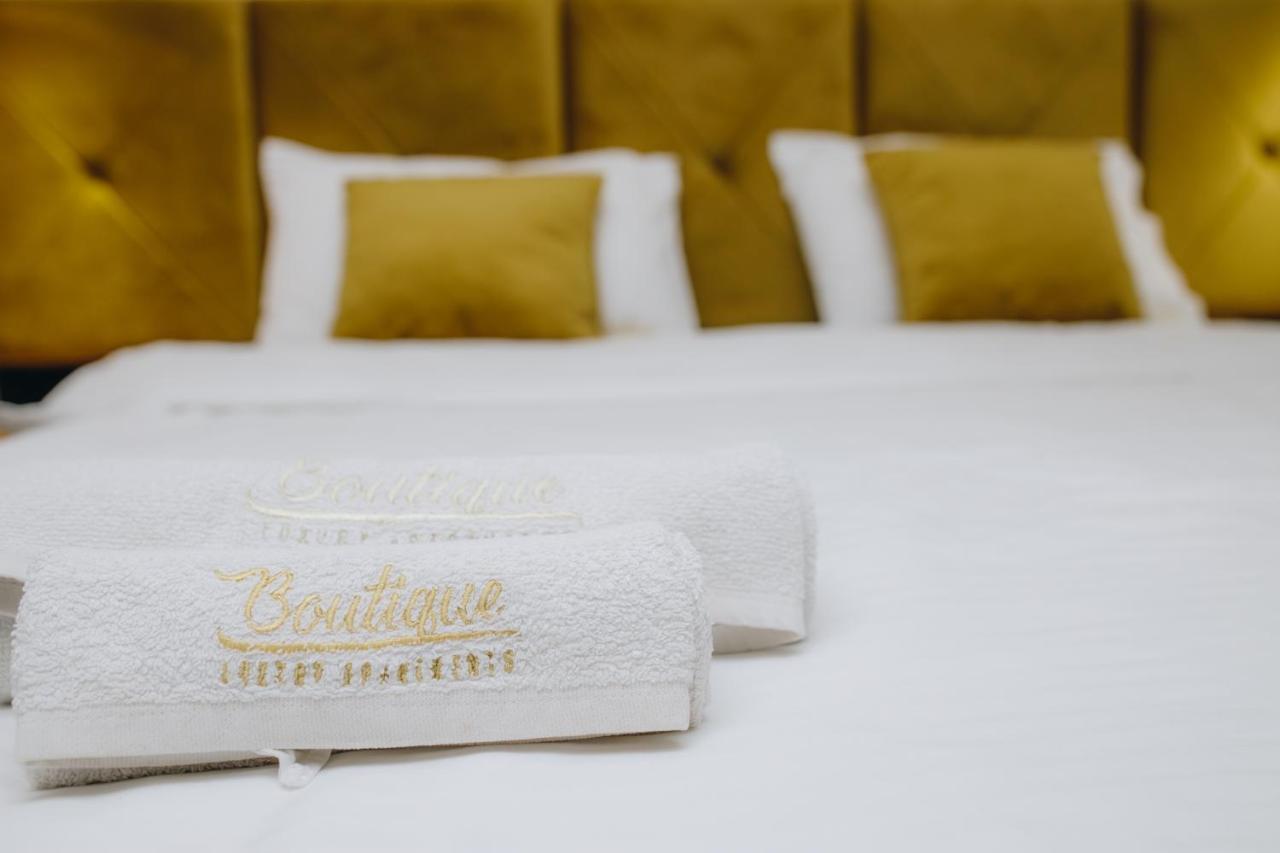 Boutique Luxury Apartments クラグイェヴァツ エクステリア 写真