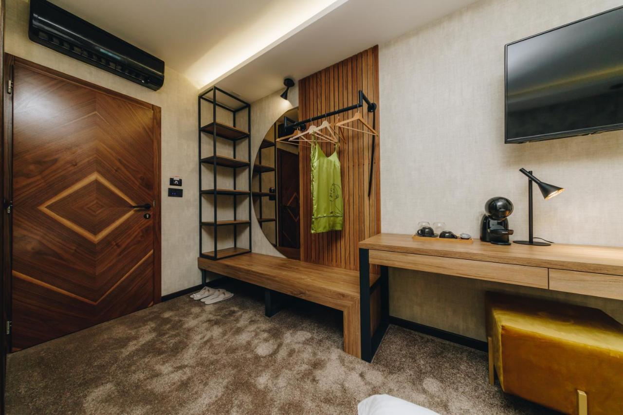 Boutique Luxury Apartments クラグイェヴァツ エクステリア 写真