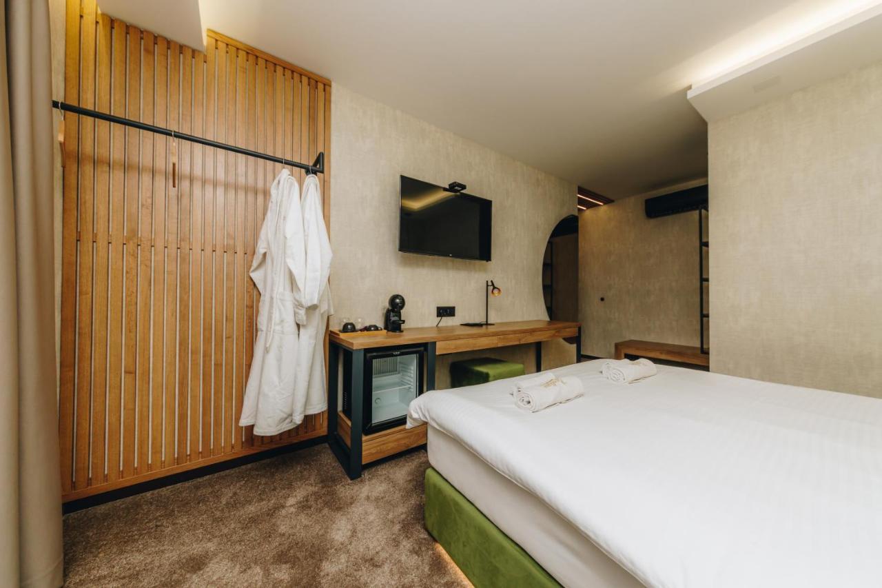 Boutique Luxury Apartments クラグイェヴァツ エクステリア 写真
