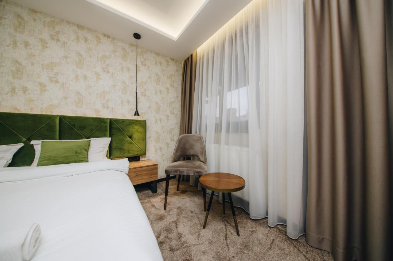 Boutique Luxury Apartments クラグイェヴァツ エクステリア 写真