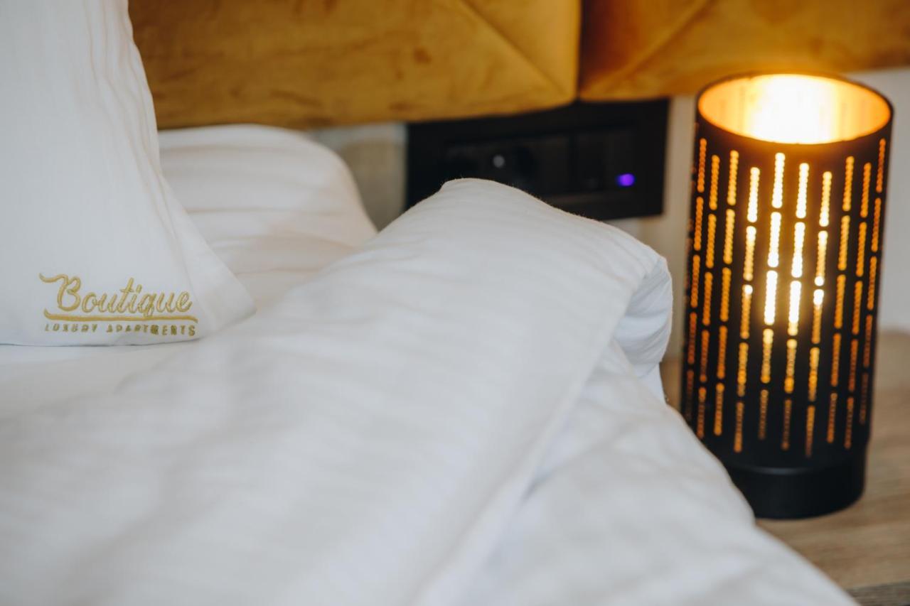 Boutique Luxury Apartments クラグイェヴァツ エクステリア 写真
