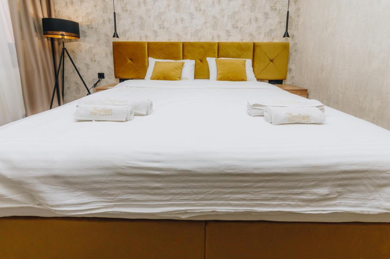 Boutique Luxury Apartments クラグイェヴァツ エクステリア 写真