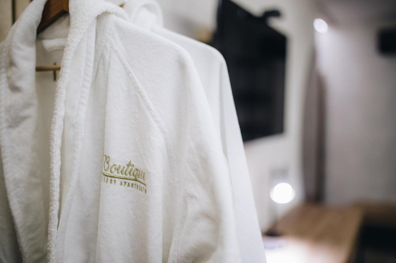 Boutique Luxury Apartments クラグイェヴァツ エクステリア 写真