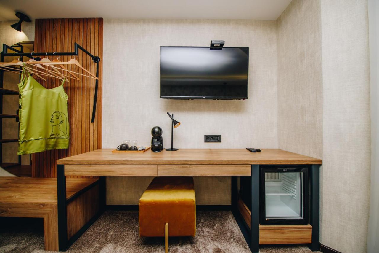 Boutique Luxury Apartments クラグイェヴァツ エクステリア 写真