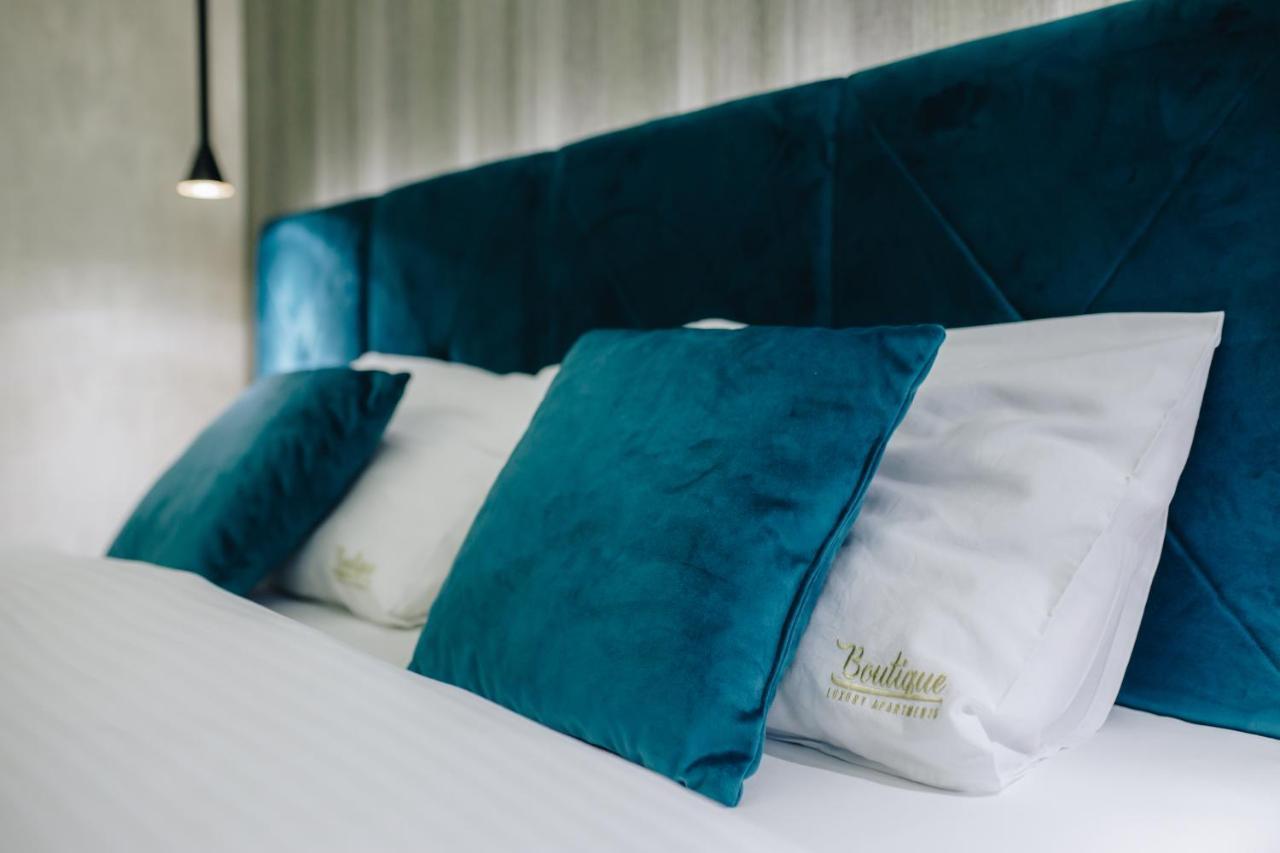 Boutique Luxury Apartments クラグイェヴァツ エクステリア 写真