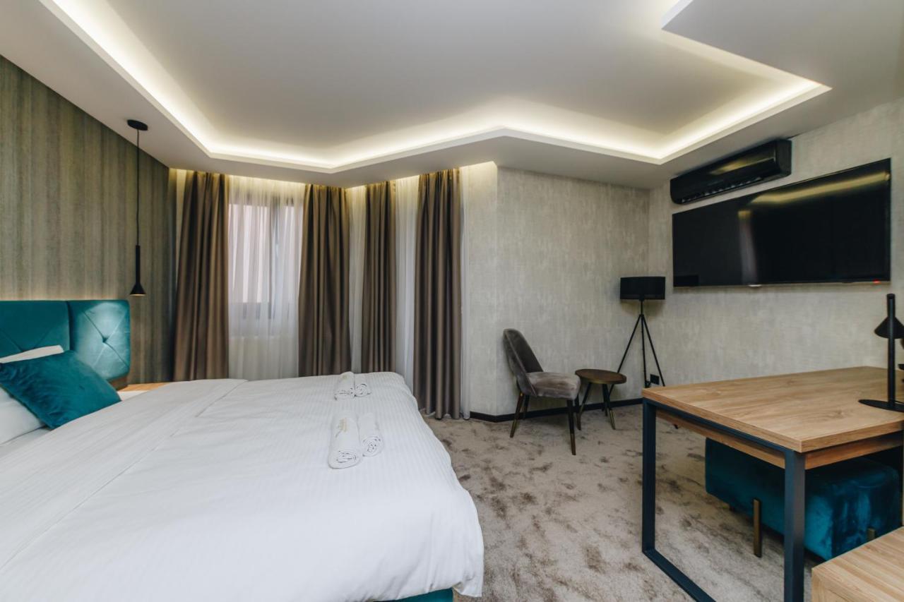 Boutique Luxury Apartments クラグイェヴァツ エクステリア 写真