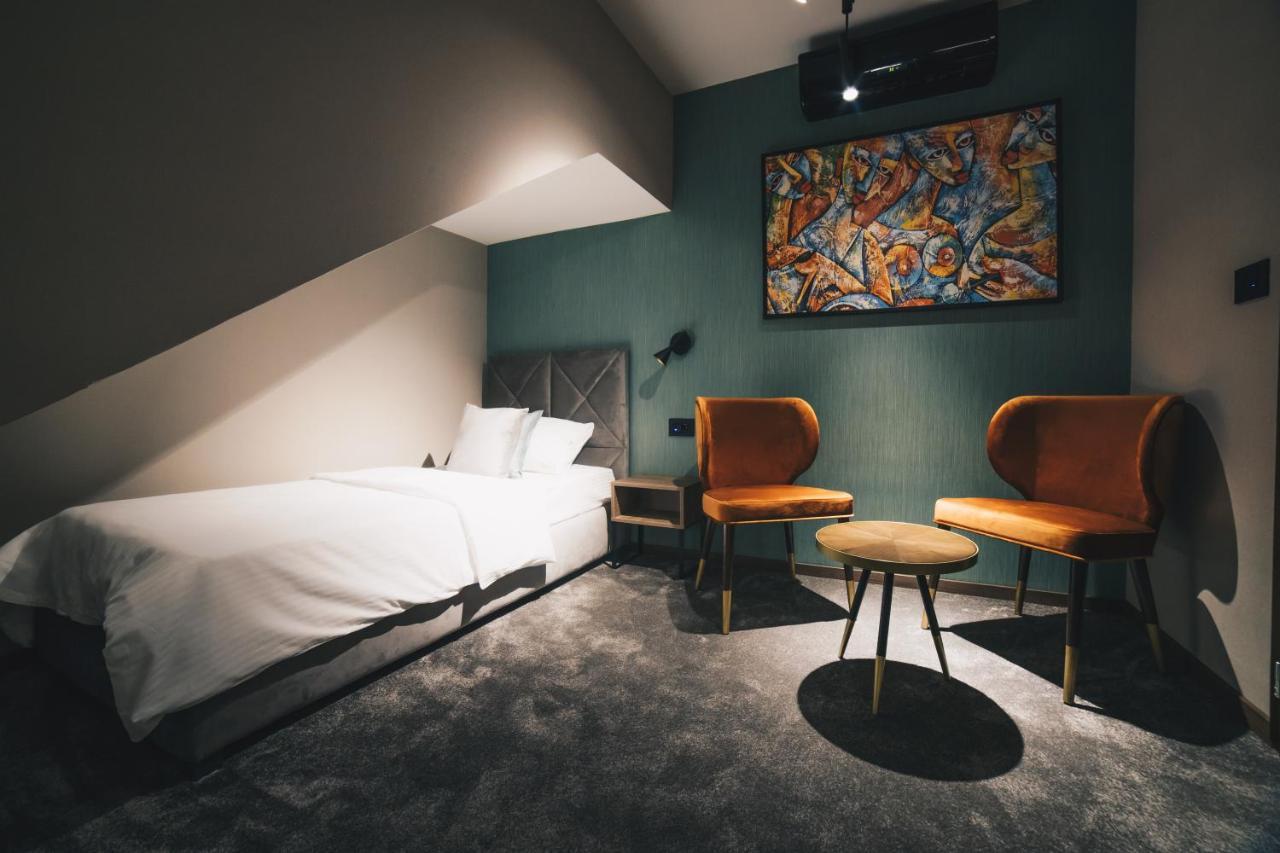Boutique Luxury Apartments クラグイェヴァツ エクステリア 写真