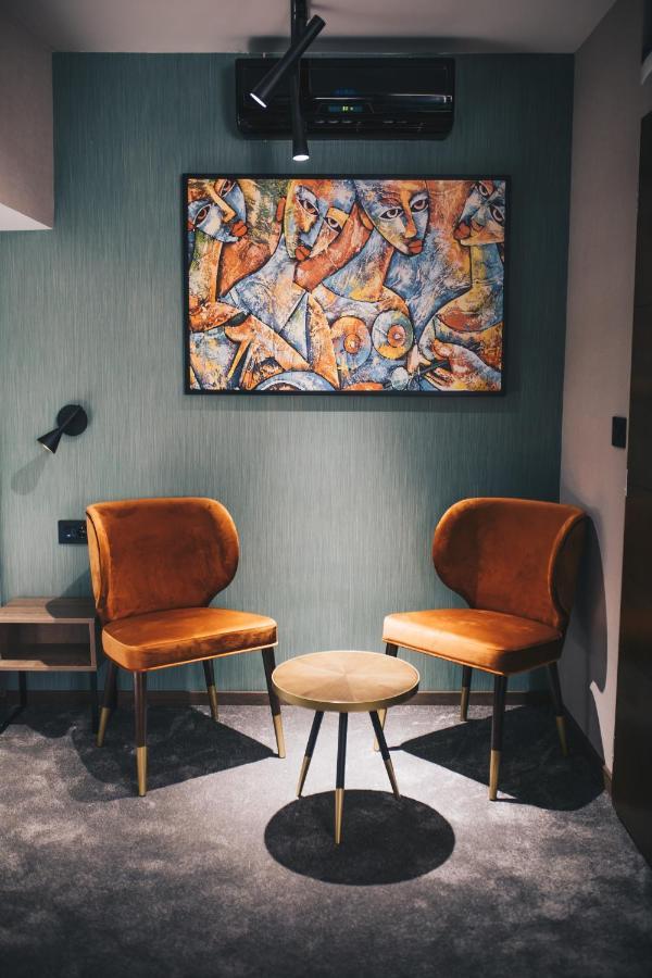Boutique Luxury Apartments クラグイェヴァツ エクステリア 写真