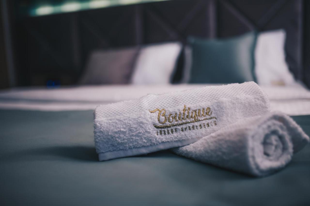 Boutique Luxury Apartments クラグイェヴァツ エクステリア 写真